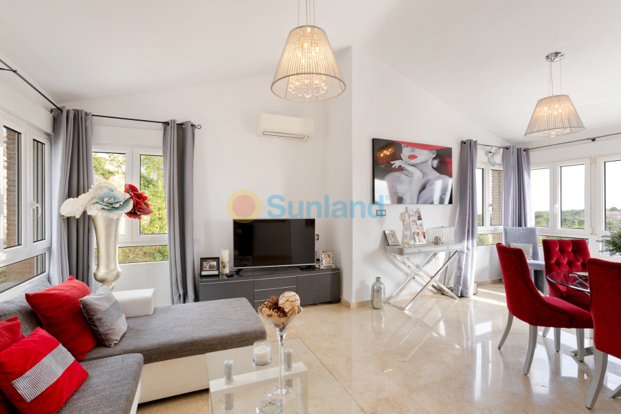 Resale - Villa - Orihuela Costa - Las Ramblas