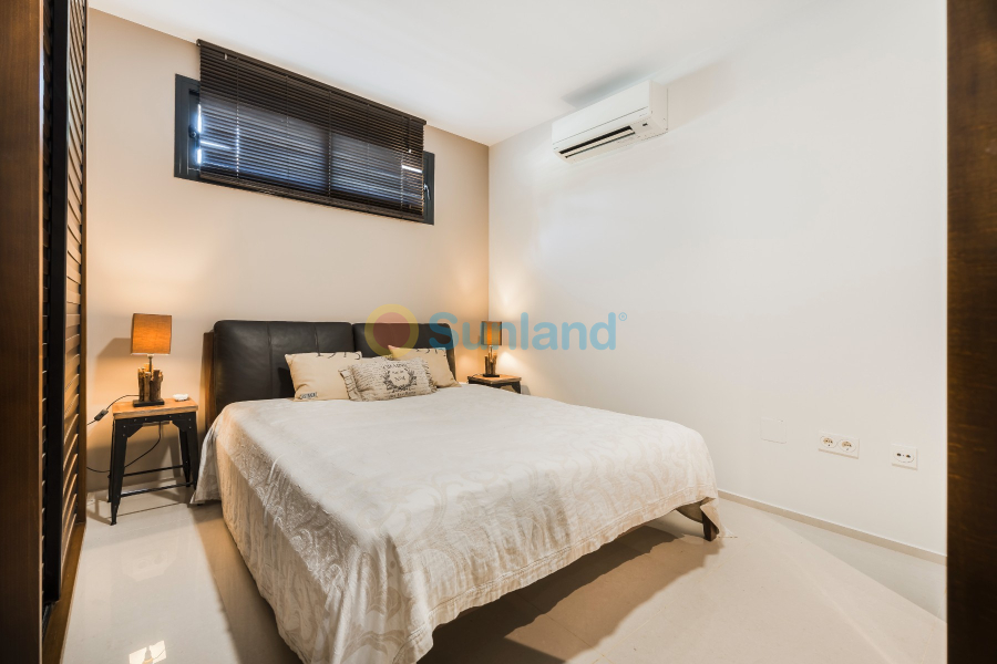 Segunda mano - Chalet - Orihuela Costa - La Zenia