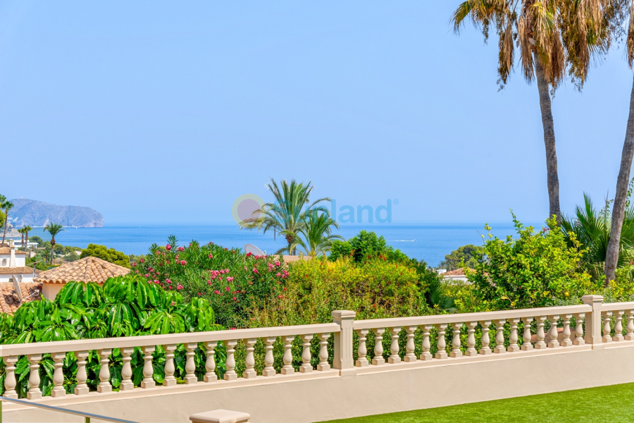 Resale - Villa - Benissa