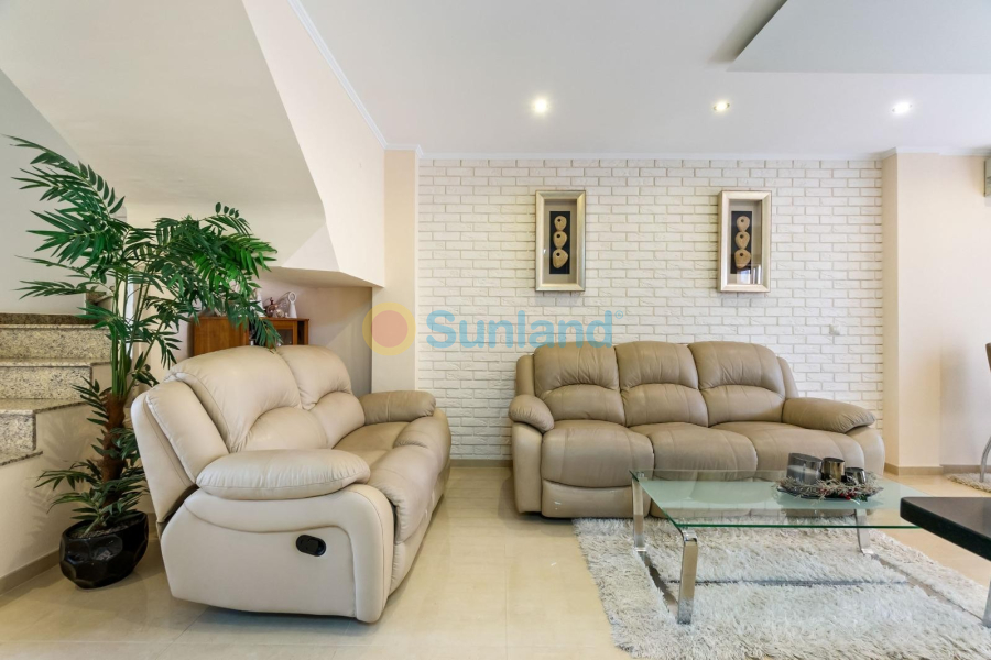 Använda fastigheter - Radhus - Torrevieja - Aguas Nuevas