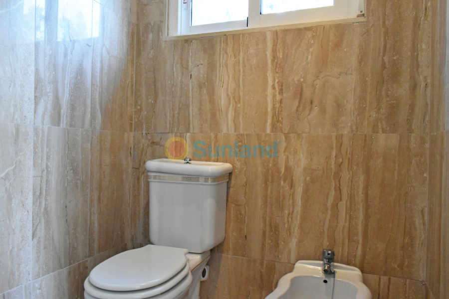 Resale - V - Torremendo