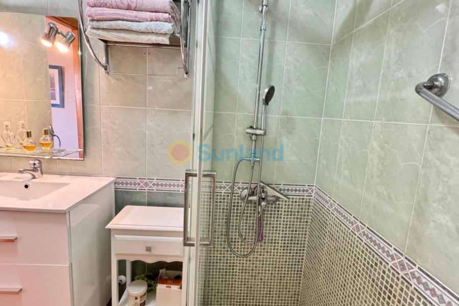 Resale - P - Torrevieja - Centro