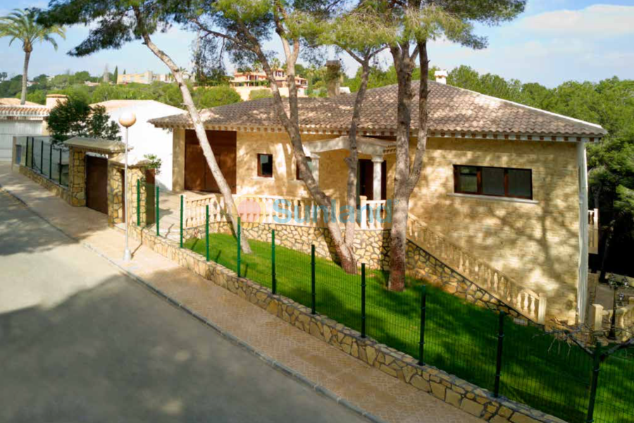 Resale - Villa - Campoamor