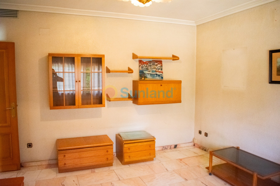 Segunda mano - Chalet - Llano de brujas