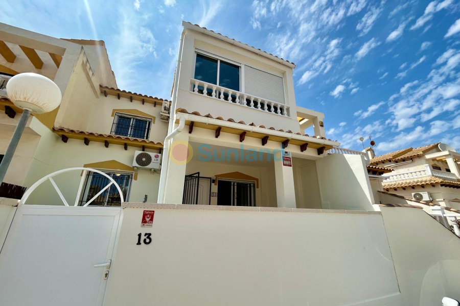 Resale - Terraced house - Orihuela - Urbanización Perla del Mar