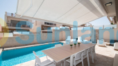 Använda fastigheter - Villa - Orihuela Costa - Villamartin