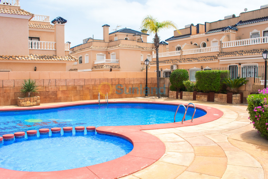 Segunda mano - Adosado - Orihuela - Villamartín