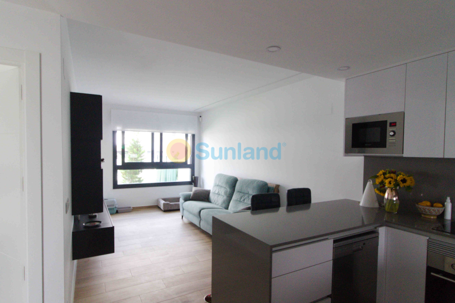 Resale - A - Villamartin