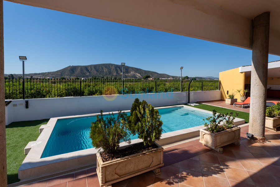 Använda fastigheter - Villa - Orihuela