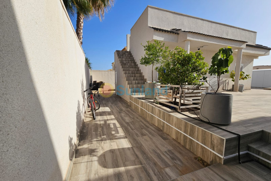 Вторичка - Bилла - Ciudad Quesada