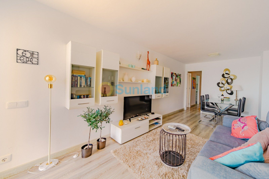 Resale - Apartamento - Torrevieja - Playa del Cura