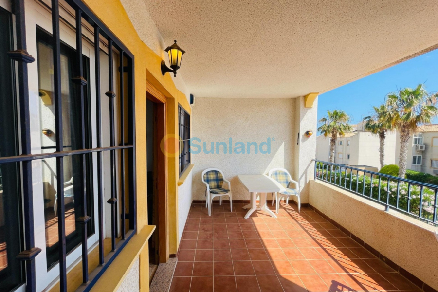 Resale - Apartment - Punta Prima