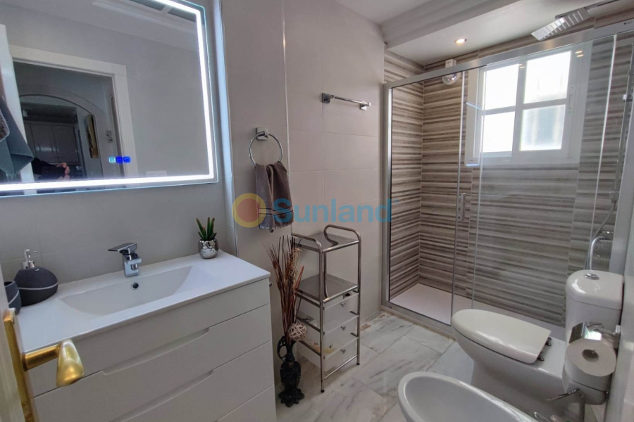 Resale - Apartment - Torrevieja