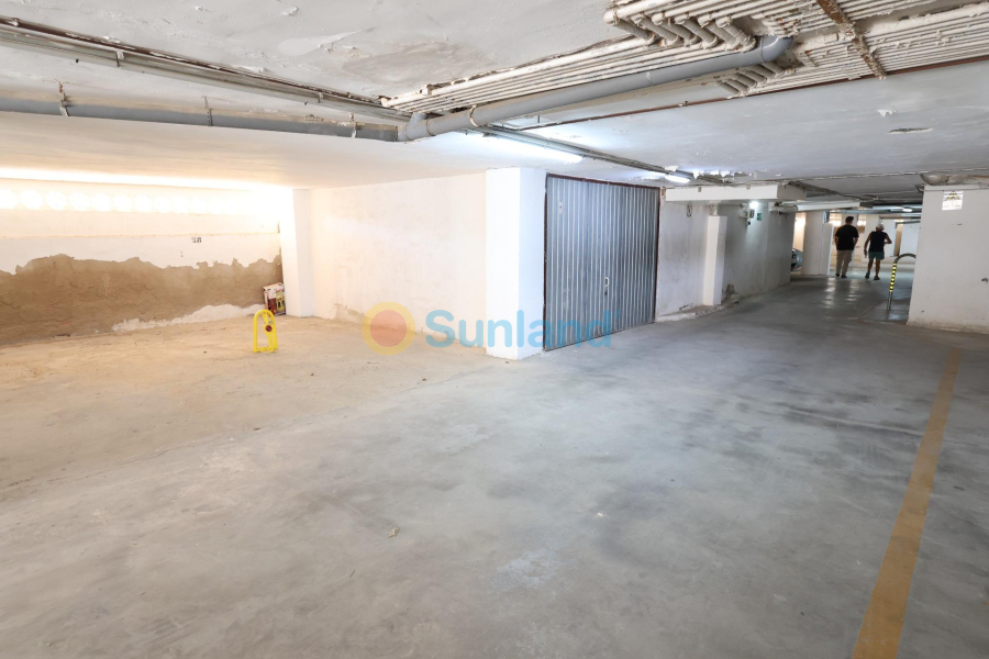 Resale - A - Torrevieja - Punta Prima