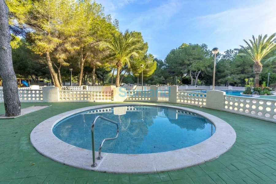 Resale - Apartment - Orihuela Costa - Altos de Campoamor