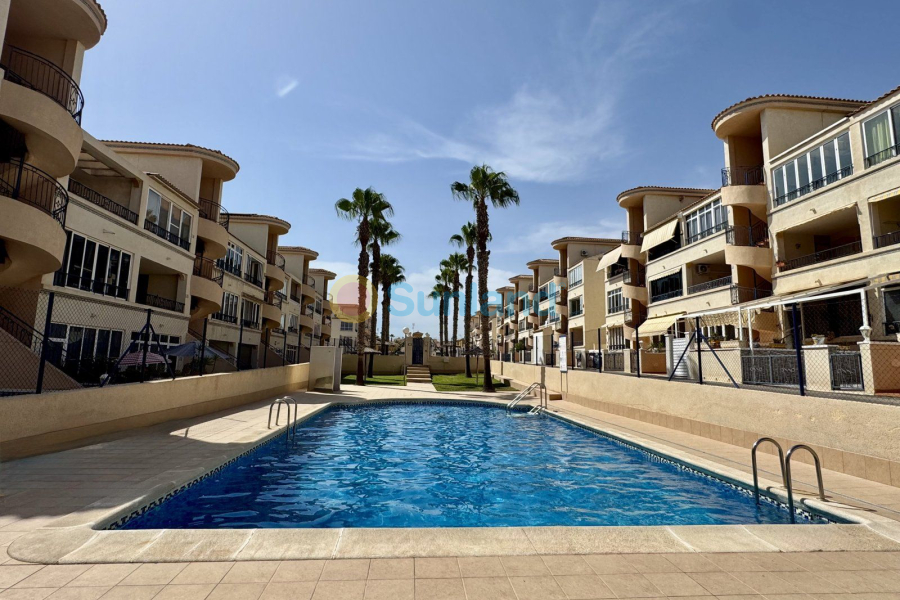 Resale - Apartamento - Orihuela Costa - La Ciñuelica