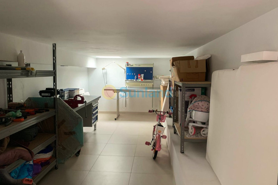 Вторичка - Bилла - Alicante - Campoamor