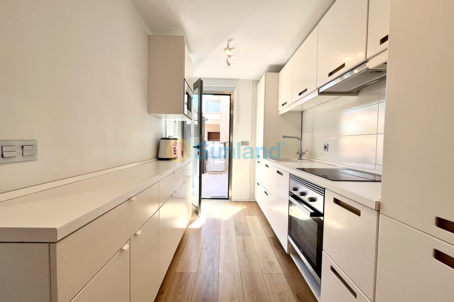 Resale - V - Torre De La Horadada