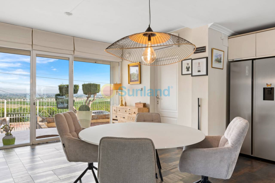 Använda fastigheter - Villa - Algorfa - Castillo de montemar