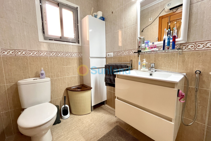 Resale - T - Avileses