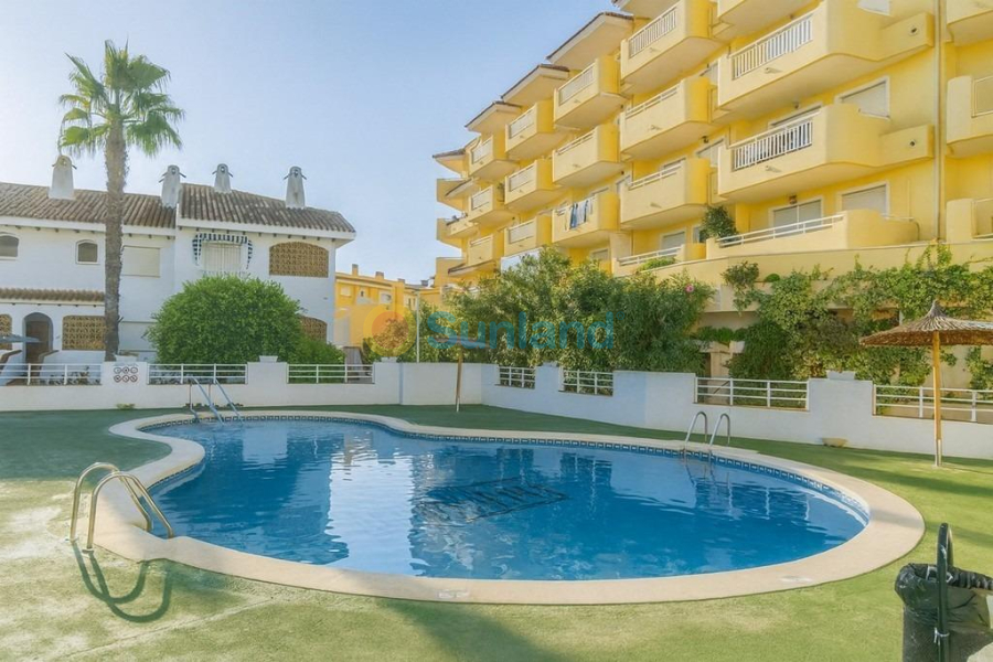 Resale - Terraced house - Orihuela Costa - Aguamarina
