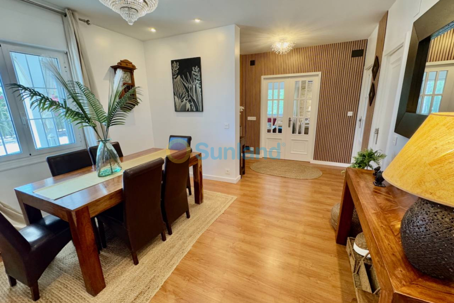 Resale - Country house - Torrellano