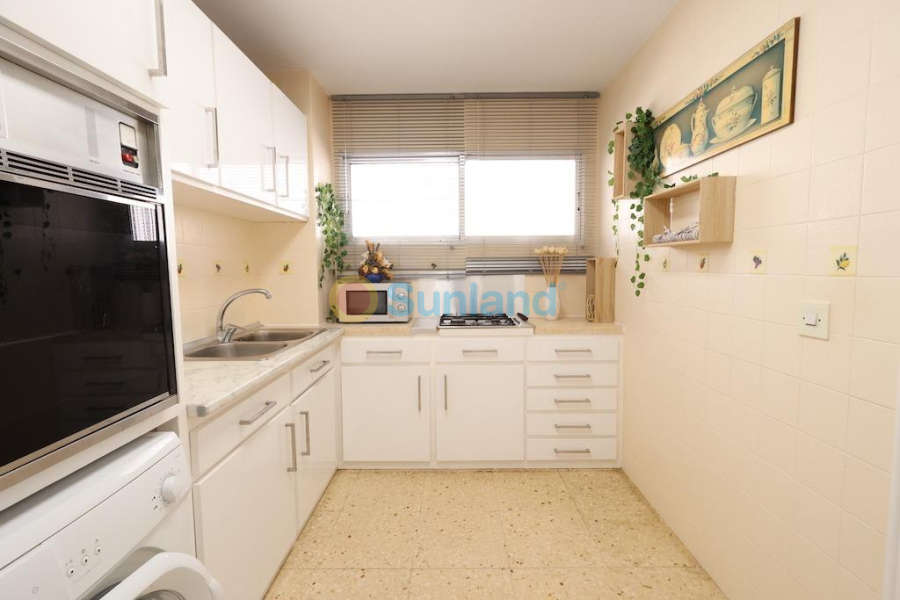 Segunda mano - Apartamento - ALICANTE - Barrio Obrero