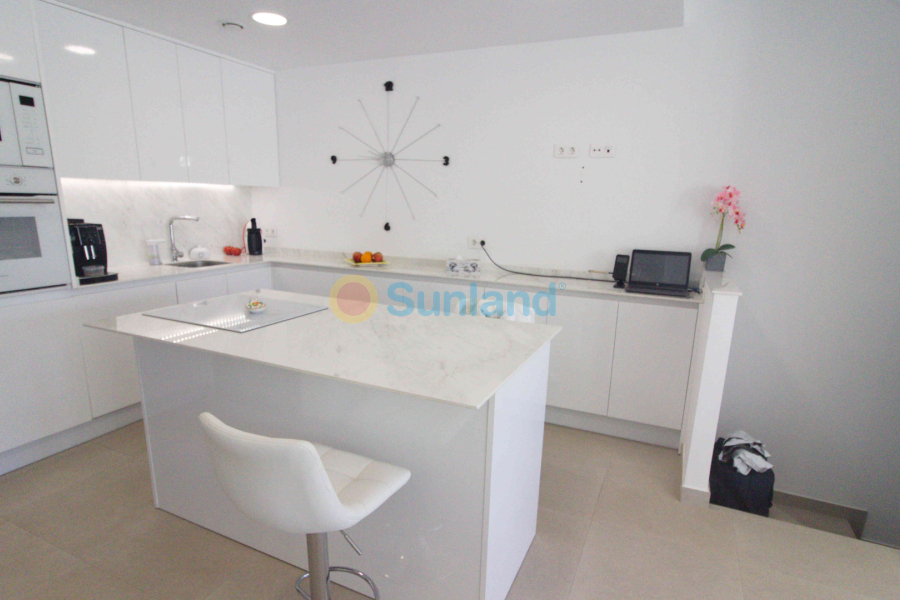 Resale - V - Benijofar