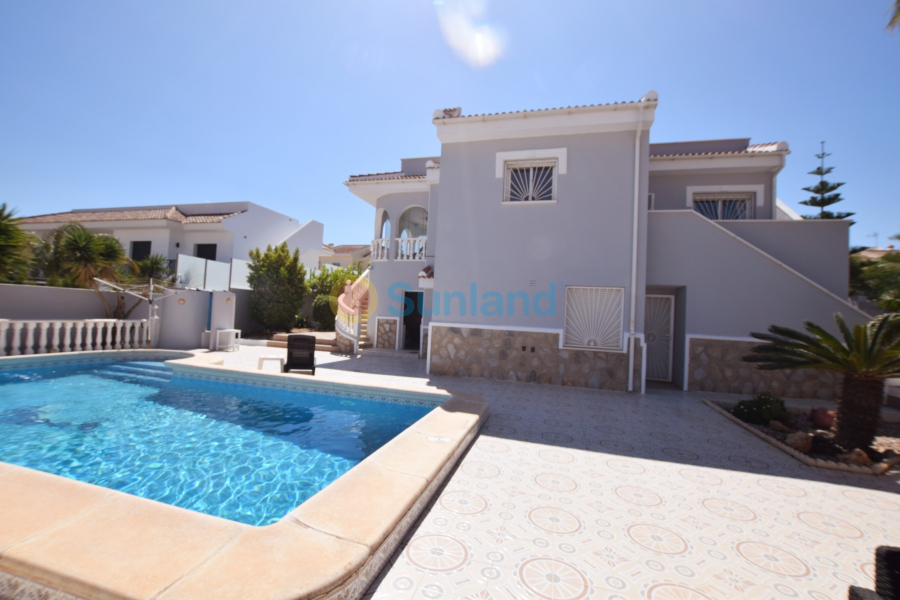 Brukte eiendommer - Detached Villa - Ciudad Quesada - La Fiesta