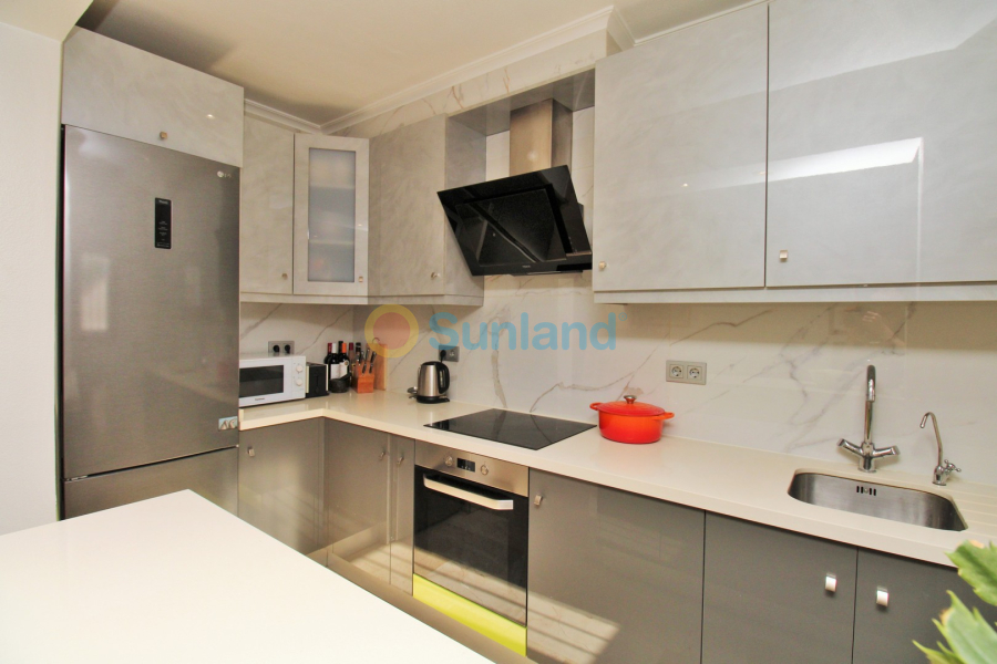 Resale - Townhouse - Villamartin - PAU 8