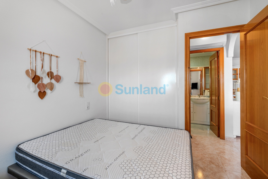 Resale - Apartment - Santa Pola