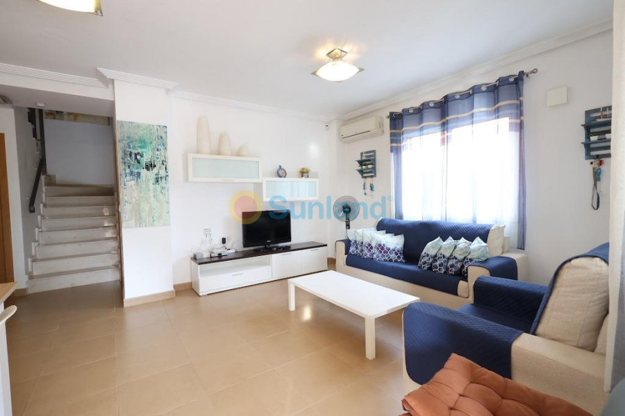 Verkauf - Terraced house - Orihuela Costa - Punta Prima