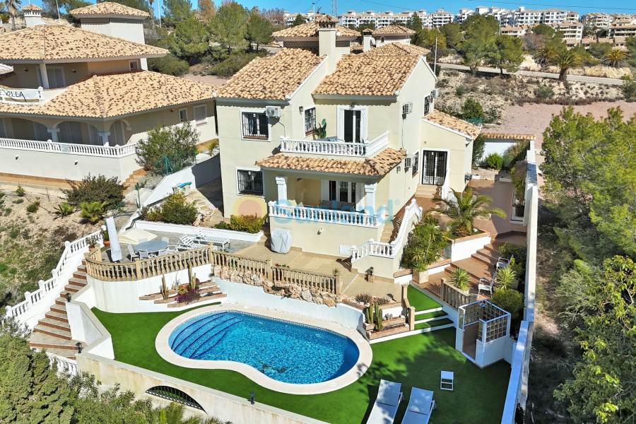 Använda fastigheter - Villa - Villamartin