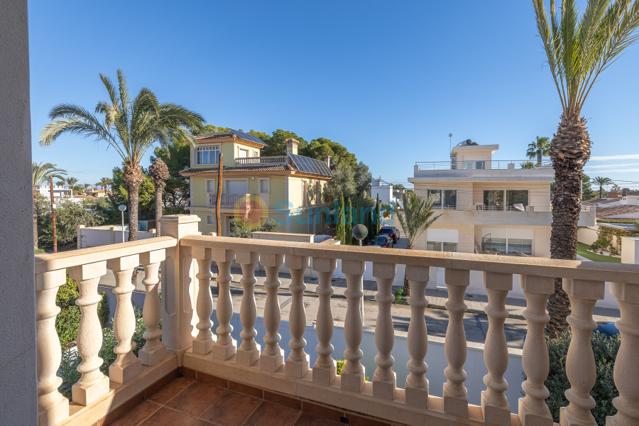 Resale - Villa - Orihuela Costa - Cabo Roig