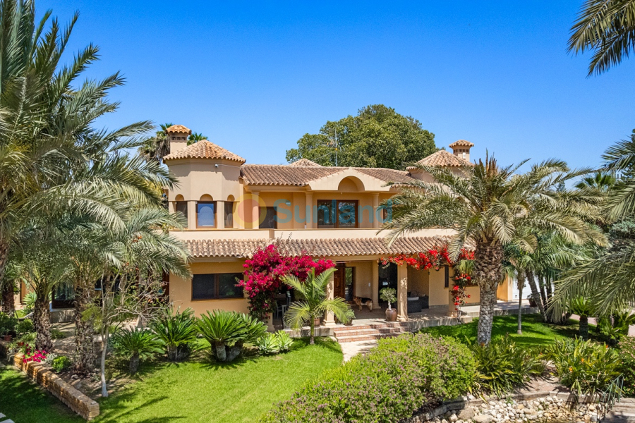 Resale - Villa - Elche/Elx