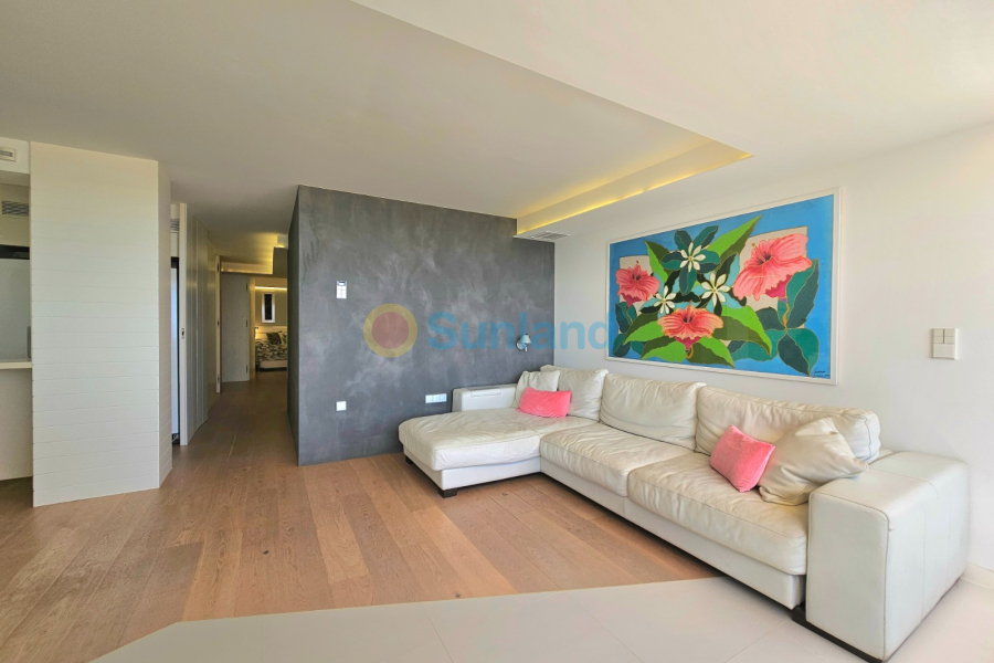 Resale - Apartment - La Manga del Mar Menor - 