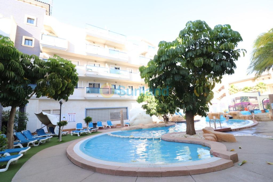 Resale - Apartment - Orihuela Costa - La Regia