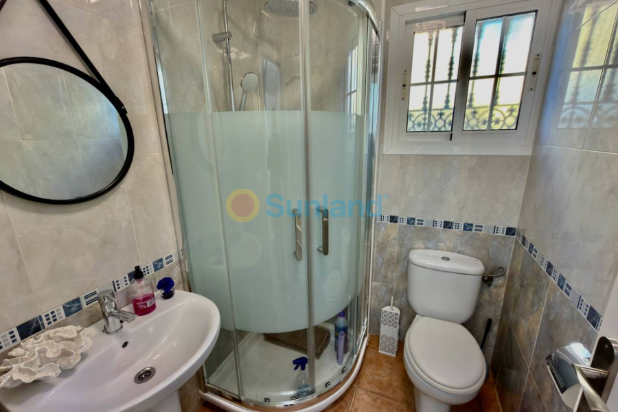 Använda fastigheter - Villa - Guardamar del Segura - El Raso