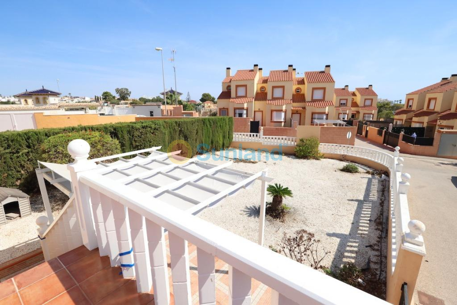 Brukte eiendommer - Terraced house - Orihuela Costa - Montezenia