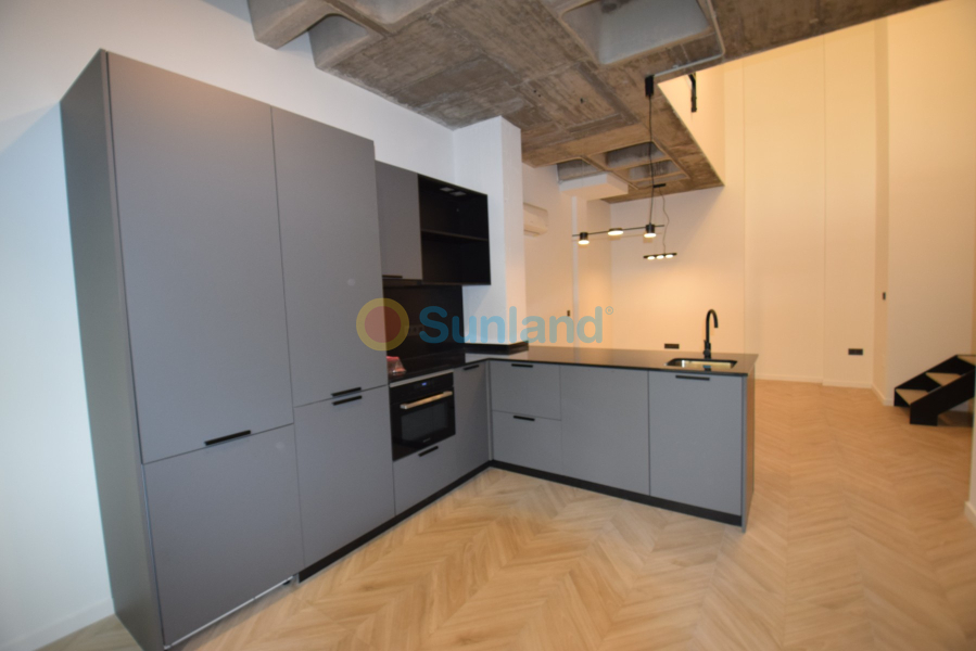 Resale - Apartment - Alicante