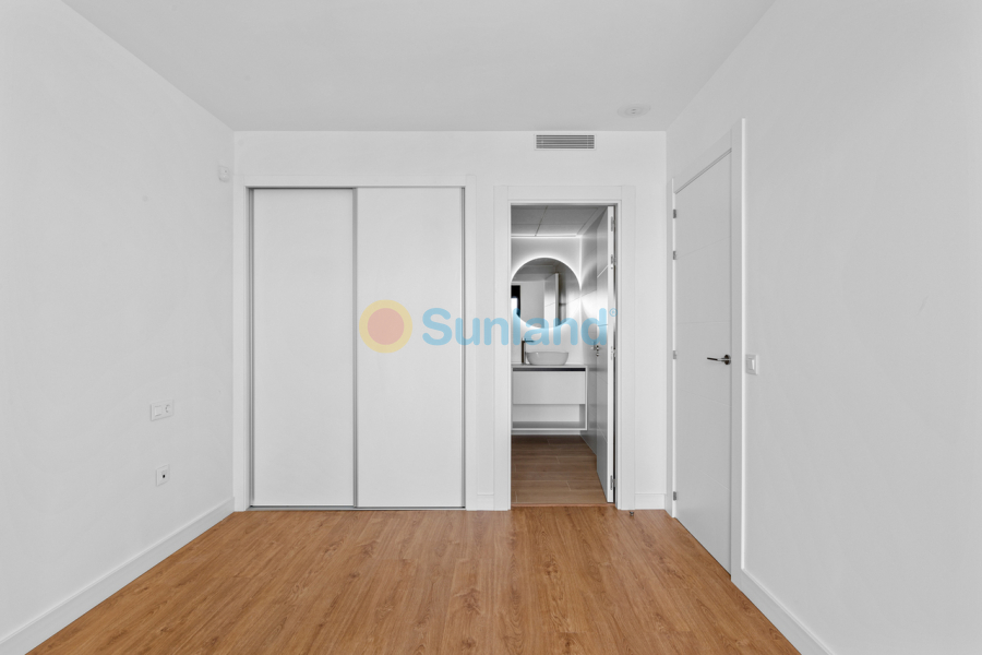 Resale - P - Villamartin