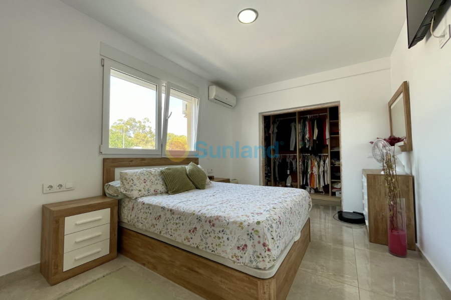 Вторичка - Bилла - Torrevieja - Los Balcones