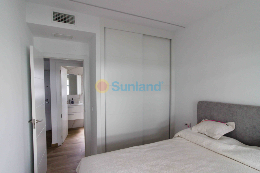 Resale - A - Villamartin