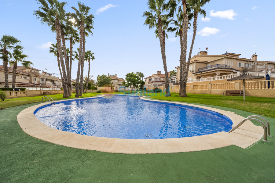 Använda fastigheter - Apartamento - Orihuela Costa - Playa Flamenca