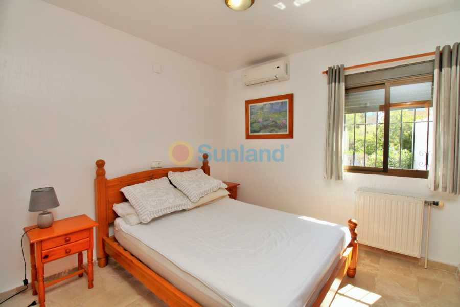Segunda mano - Chalet - Villamartin