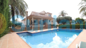 Resale - Villa - Pilar de la Horadada - RioMar