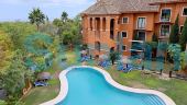 Resale - Apartment - Benahavis - La Quinta