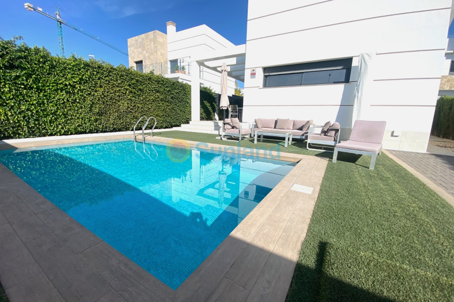 Använda fastigheter - Detached Villa - Ciudad Quesada - Doña Pepa