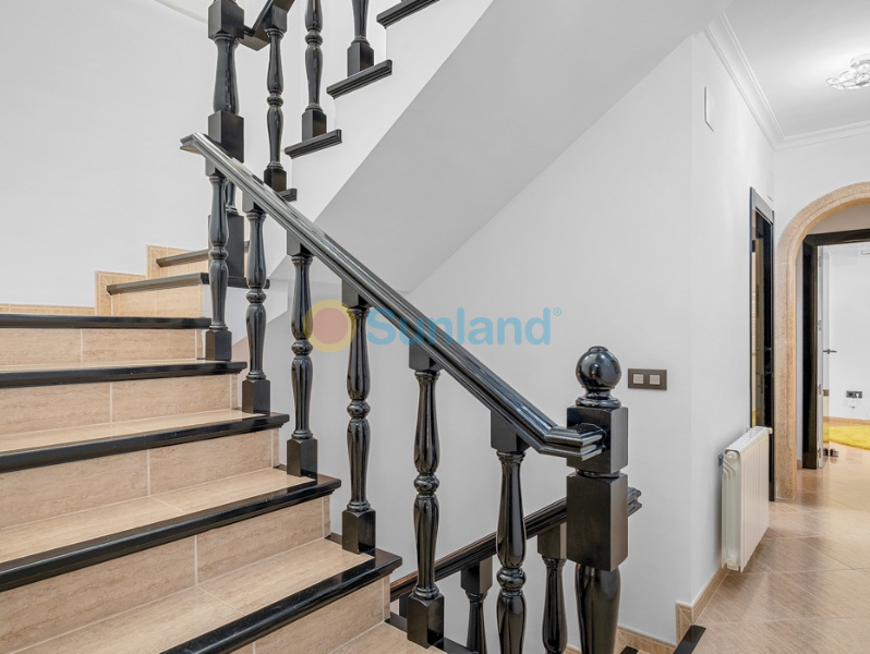 Resale - Villa - Benissa