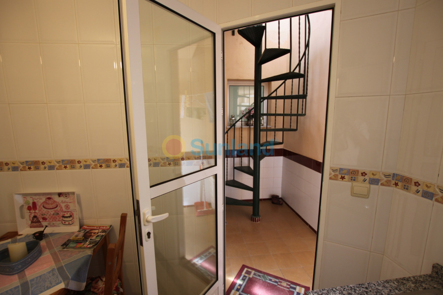 Resale - Apartment - Los Montesinos - Center